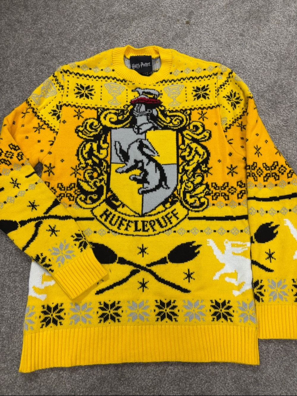 Harry Potter Hufflepuff Crewneck Sweater in Yellow